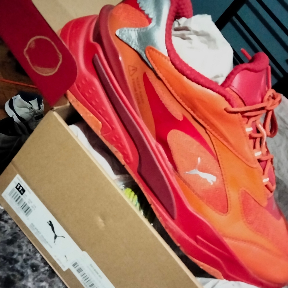 Men sneakers
